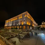 Apple iPhone 17: 12MP ultrawide camera night mode Max samples - f/2.2, ISO 800, 1/17s